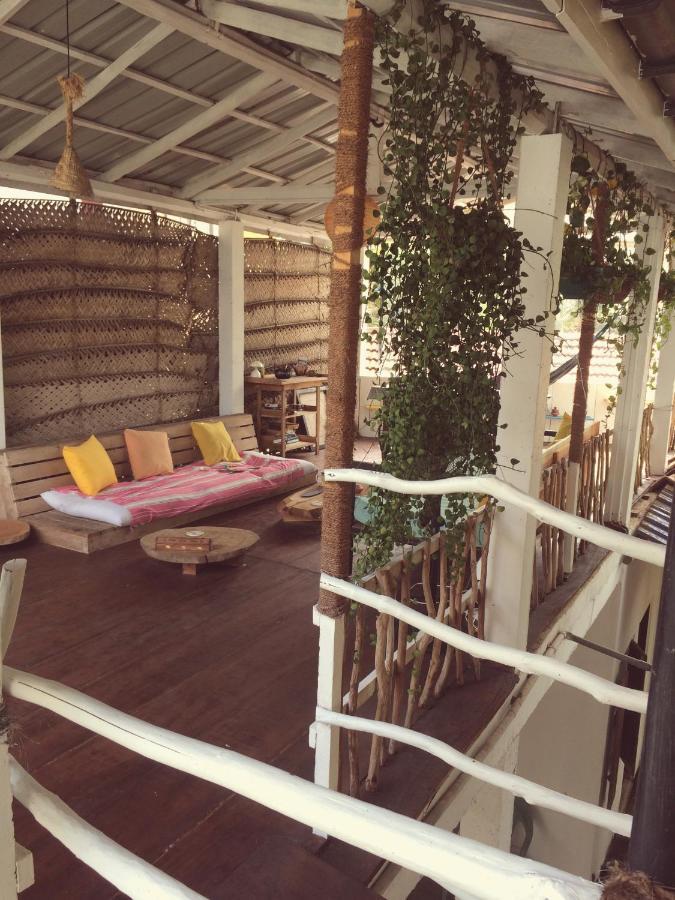 Happyshack Hostel Mirissa Eksteriør billede